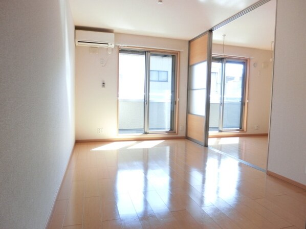 グランフィールド松江IIの物件内観写真